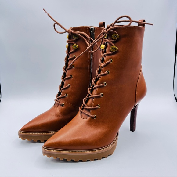 Michael Kors Kyle Lace Up Bootie Leather Luggage Brown Size 6 Brand New - Picture 1 of 11